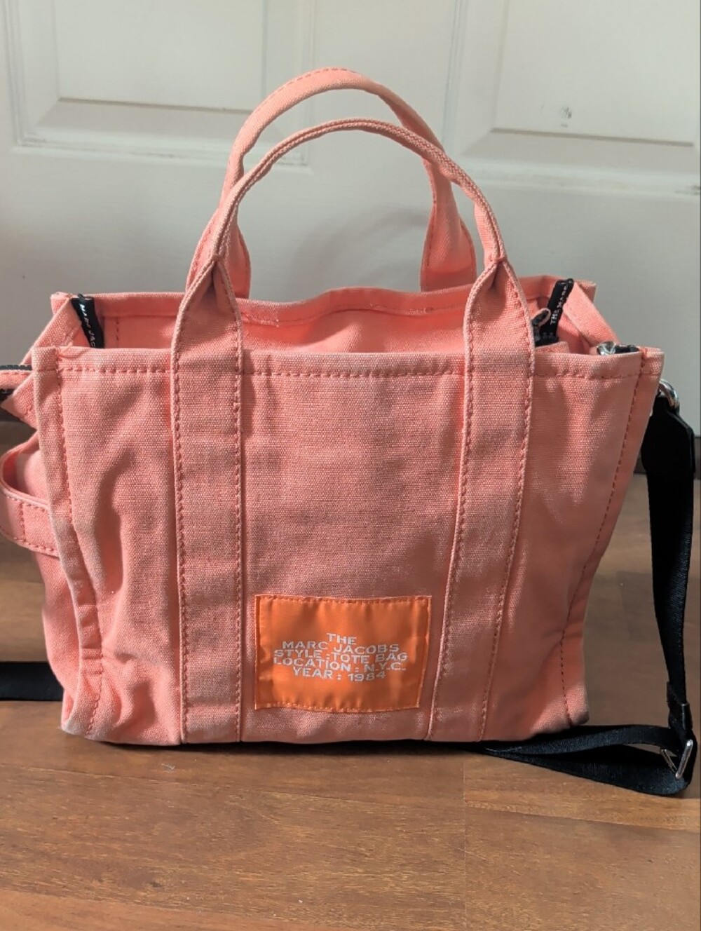 Marc Jacobs Coral Canvas The Tote Bag - Picture 2 of 6